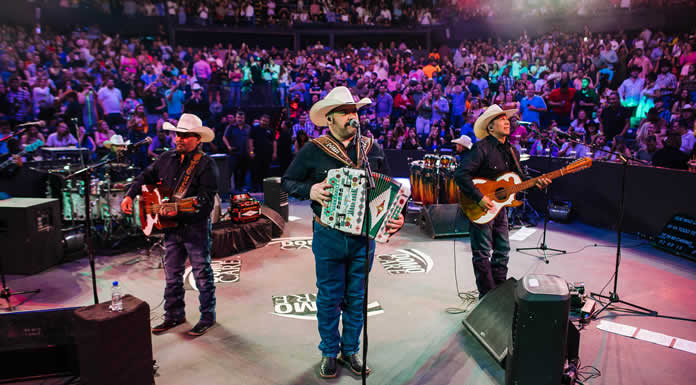 INTOCABLE Tercera noche Sold out en el DOMO CARE 2022