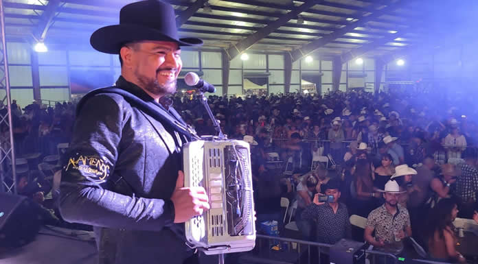 LOS ALAMEÑOS DE LA SIERRA continúan cosechando éxitos con su exitosa gira por Los Estados Unidos Y México