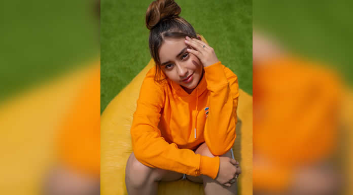 DASHA SANTOYO inició su carrera como actriz en la serie CAPADOCIA