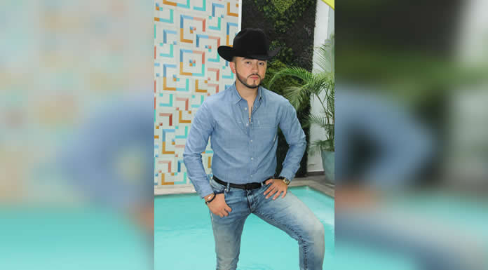 BRIAN MUÑOZ promueve su nuevo EP “SE CALENTÓ EL TERRENO”