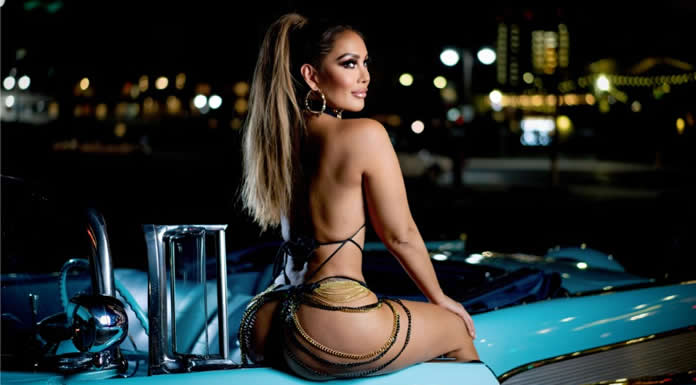 Connie P pic 1 lejos