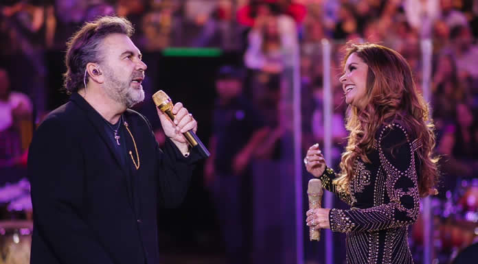 LUCERO Y MIJARES en el DOMO CARE