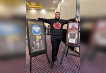 EL FANTASMA Y LOS DOS CARNALES Reciben disco de doble diamante por su éxito “CABRON Y VAGO”