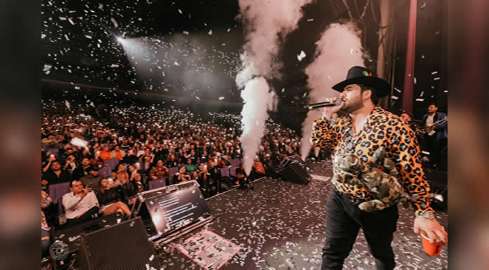 Kartel Music se anota dos rotundos sold outs con su artista exclusivo LUIS R. CONRIQUEZ en el auditorio Telmex de Guadalajara, Jalisco