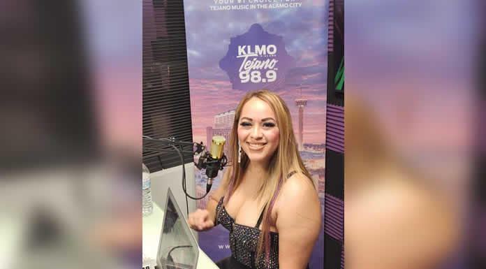 Erika Renée - KLMO ERIKA RENÉE la mejor del momento- 6c