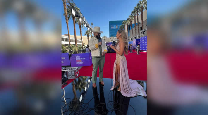 CARIN LEÓN impresiona en LATIN AMERICAN MUSIC AWARDS 2023 con una actuación estelar junto PEPE AGUILAR, BANDA EL RECODO Y RUBÉN BLADES