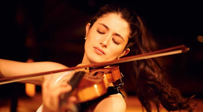 La nueva y sensacional estrella del violín MARÍA DUEÑAS debuta en los BBC Proms y estrena nuevos temas