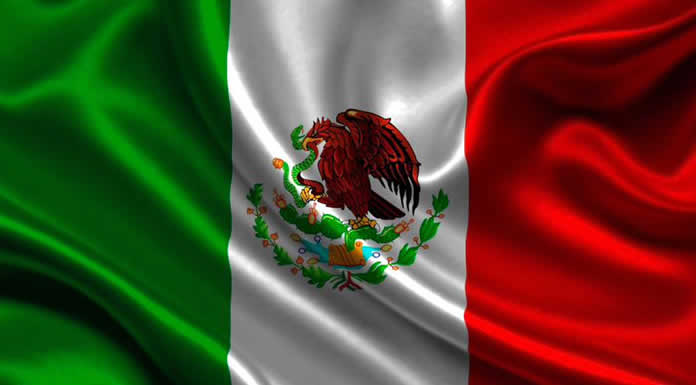 LUIS ÁNGEL “EL FLACO”, LA ARROLLADORA, LENIN RAMÍREZ Y PANCHITO ARREDONDO gritaron ¡VIVA MÉXICO!