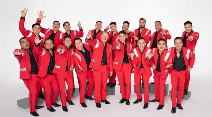 LA ARROLLADORA BANDA EL LIMÓN estrena su tema MANOS DE TIJERA @lachicuela.com
