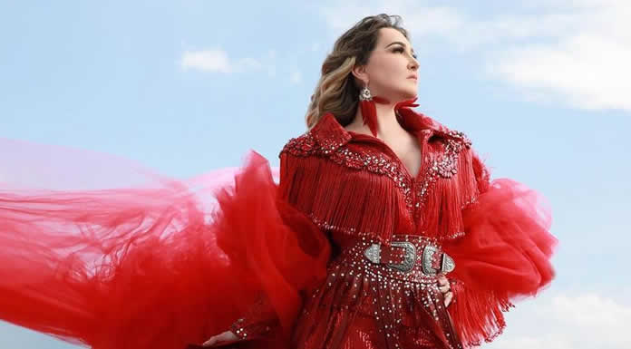 ALICIA VILLARREAL abarrotó e hizo retumbar el AUDITORIO TELMEX EN GUADALAJARA dando inició a su gira DONDE TODO COMENZÓ @lachicuela