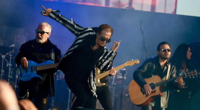 EMMANUEL el astro mexicano se presentó con gran éxito en el festival “BÉSAME MUCHO” @lachicuela