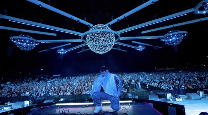 BIZARRAP sigue rompiendo barreras y enloquece al público en COACHELLA