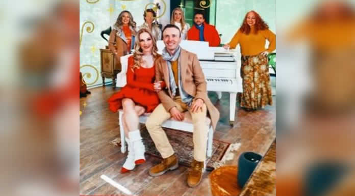 LA ONDA VASELINA estrena nostálgico y mágico video oficial del tema SUSANITA TIENE UN RATÓN en colaboración de MARIANA OCHOA