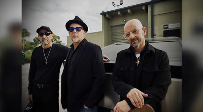 AATACHÉ, la enigmática banda de los 90, regresa para continuar su legado