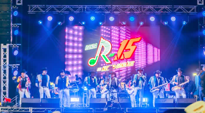 BANDA R-15 celebra 35 AÑOS DE TRAYECTORIA con un histórico CONCIERTO en PICO RIVERA, LOS ÁNGELES