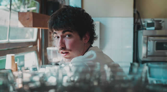 FRANCO LEOZ conquista la escena con su Ópera Prima PALERMITANO, una celebración del amor correspondido