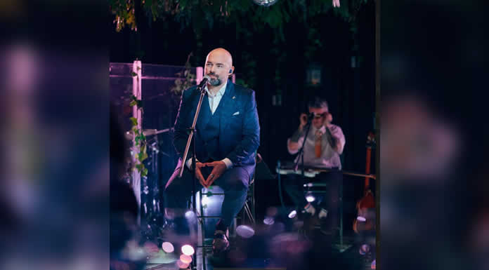 SANTIAGO CRUZ emociona a méxico con su GIRA QUINCE DE CAMINOS y el relanzamiento de 600 A.M. (VERSIÓN 2025)
