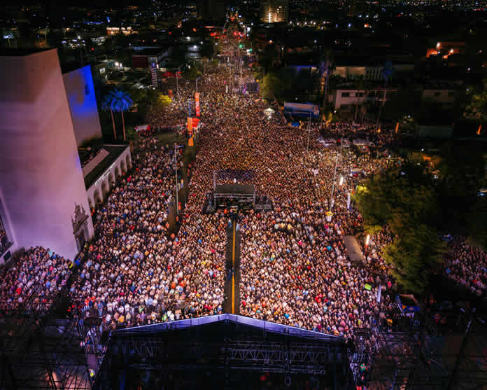 EDEN MUÑOZ conquista Sonora cierra LAS FIESTAS DEL PITIC con 70,000 PERSONAS
