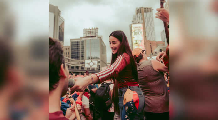 La cantautora AIONA SANTANA presenta su nuevo sencillo “WARAIRA”