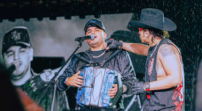 EDGARDO NUÑEZ invitado de FUERZA REGIDA a su concierto en el ESTADIO GNP SEGUROS (2)