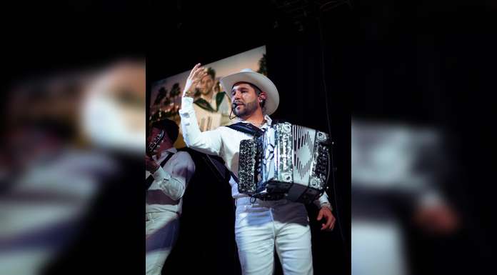 RAÚL BELTRÁN revoluciona el género con “CORRIDOS METAFÍSICOS DELUXE”