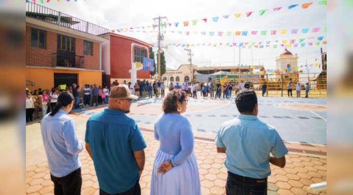 LA SANTA CECILIA estrena HOJAS EN EL AIRE