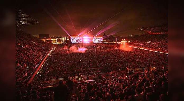 ALEJANDRO FERNÁNDEZ vuelve a hacer historia cantando ante 60 mil personas en el ESTADIO GNP SEGUROS