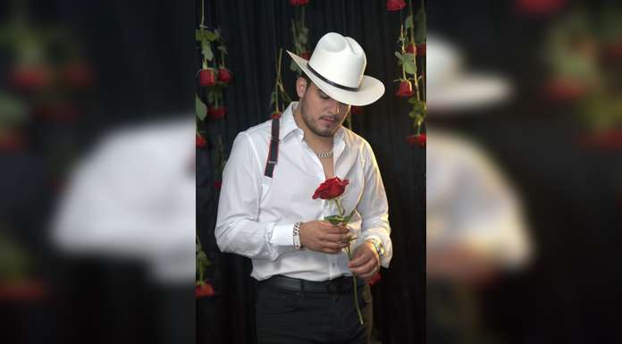 EDGARDO NÚÑEZ supera el millón de reproducciones con su sencillo “TE REGALO”