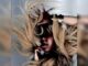 ELLIE GOULDING regresa con su nuevo sencillo “BLACK PRADA DRESS”
